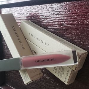 Burberry Liquid Lip Velvet #53 Oxblood